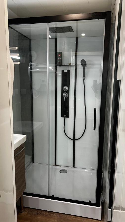 Embrun - Appartement 4/6 Personnes Avec Exterieurs 외부 사진